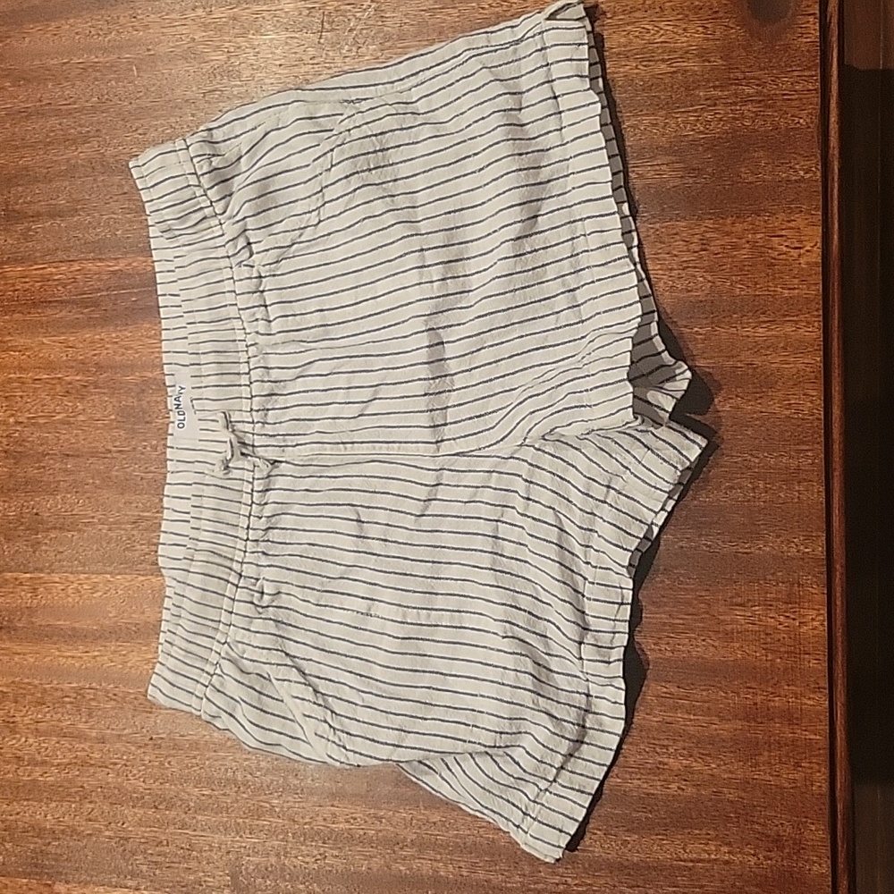 Kids- girls size 14-16- Old Navy stretchy shorts.